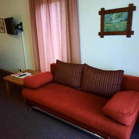 Landgasthof Rotlipp Gaestezimmer Ortenberg  ภายนอก รูปภาพ