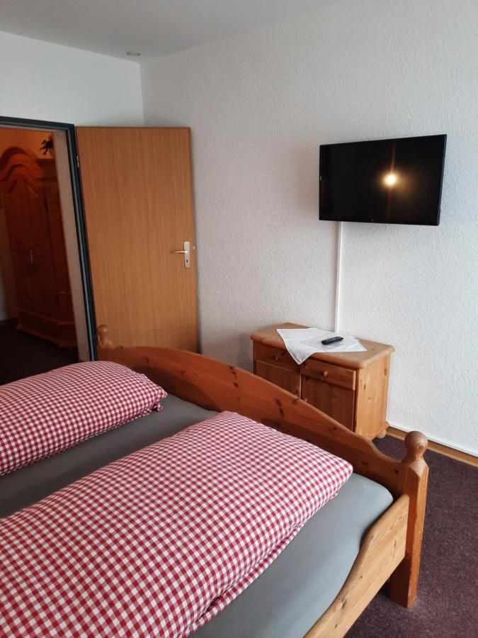 Landgasthof Rotlipp Gaestezimmer Ortenberg  ภายนอก รูปภาพ