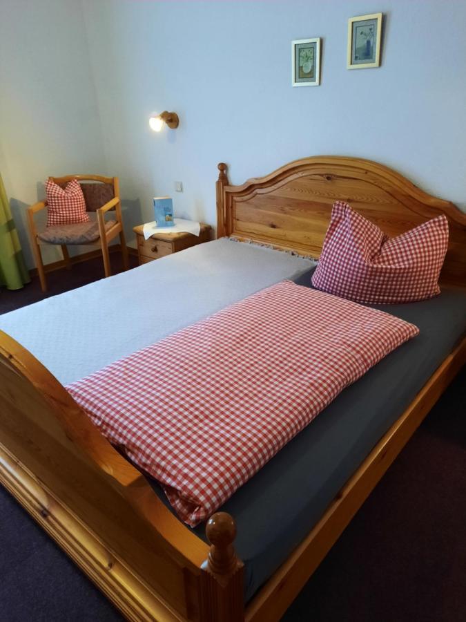 Landgasthof Rotlipp Gaestezimmer Ortenberg  ภายนอก รูปภาพ