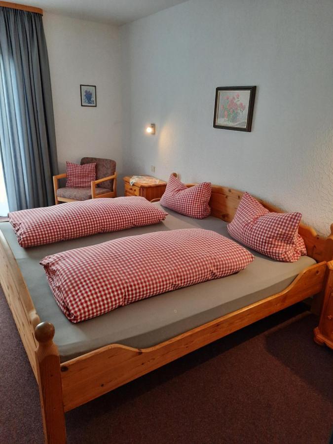 Landgasthof Rotlipp Gaestezimmer Ortenberg  ภายนอก รูปภาพ
