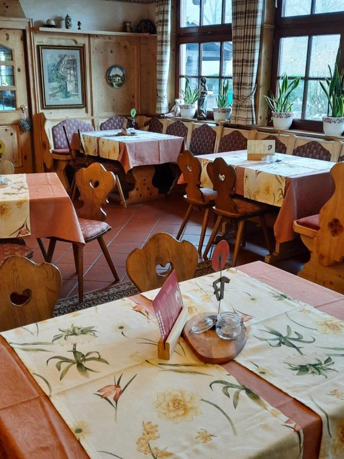 Landgasthof Rotlipp Gaestezimmer Ortenberg  ภายนอก รูปภาพ